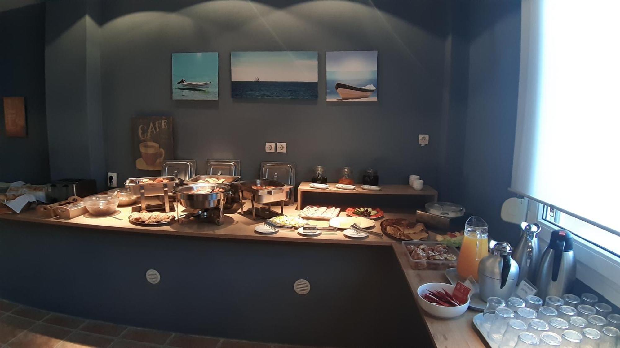 Ydna Family Hotel Apartments Posidi Eksteriør bilde