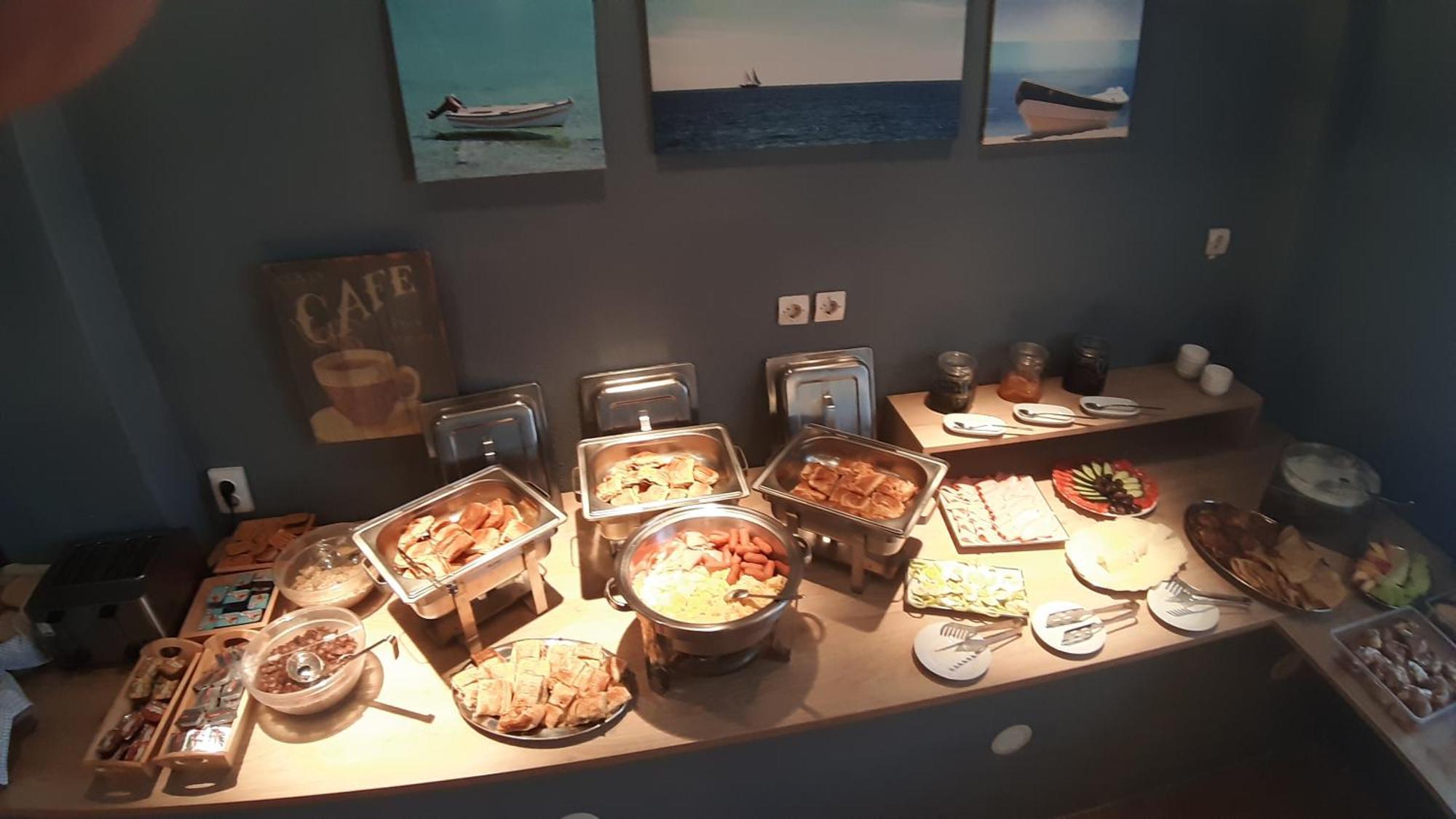 Ydna Family Hotel Apartments Posidi Eksteriør bilde