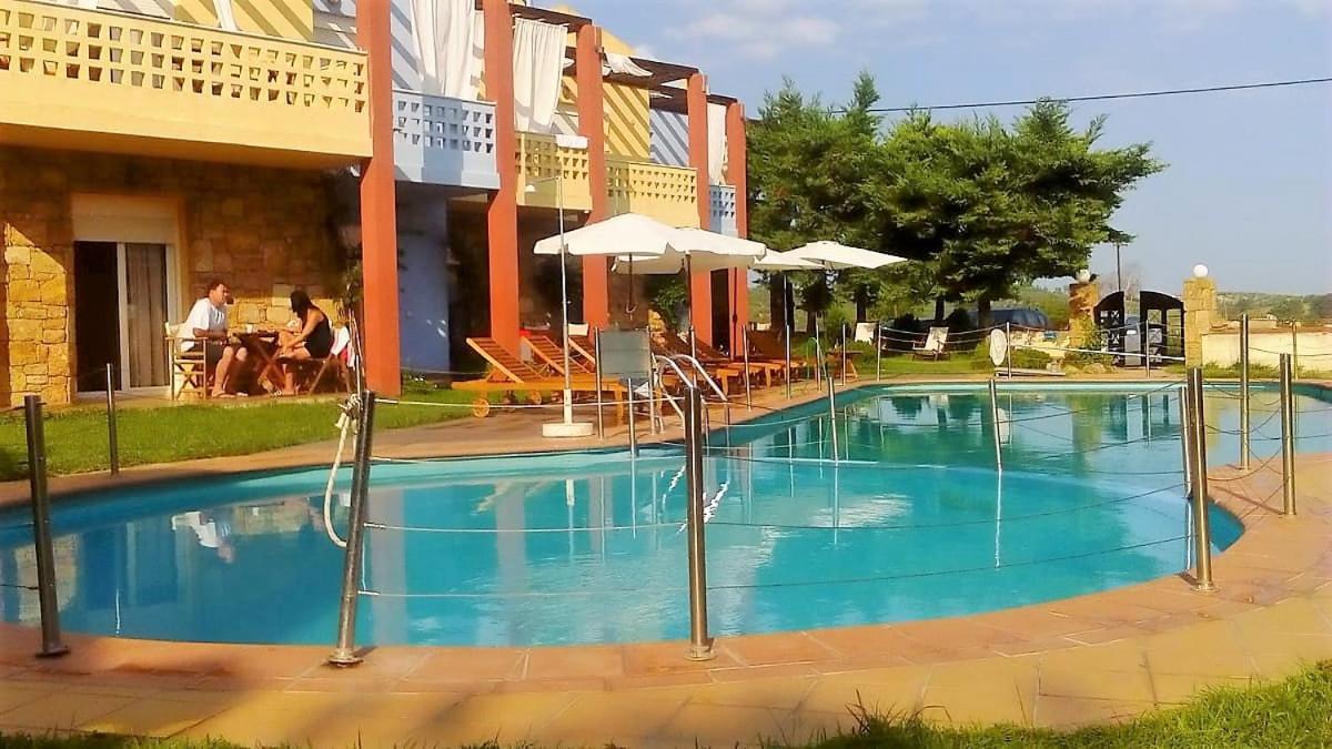 Ydna Family Hotel Apartments Posidi Eksteriør bilde